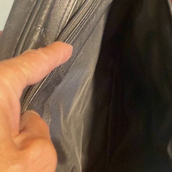 GUC. Business/travel, carrying black, faux, leather briefcase. - Picture 16 of 16